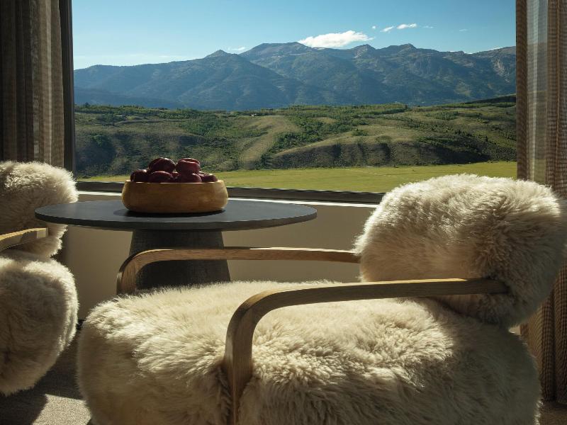 Hotel Yellowstone At Jackson Hole image