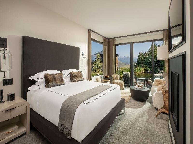 Hotel Yellowstone At Jackson Hole image