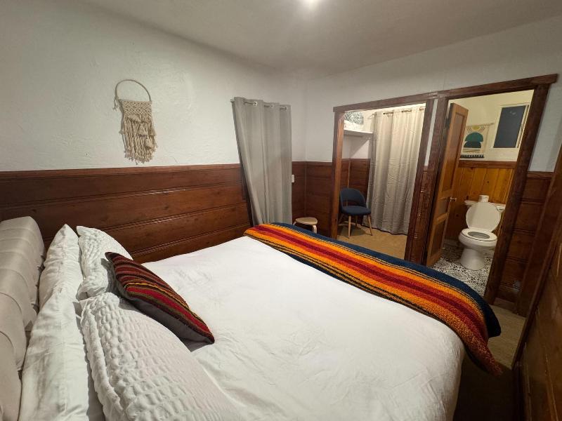 Three Pines Cabins Lodge image