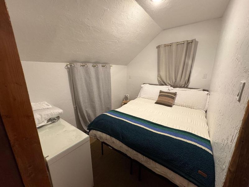 Three Pines Cabins Lodge image