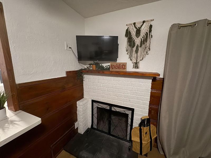 Three Pines Cabins Lodge image