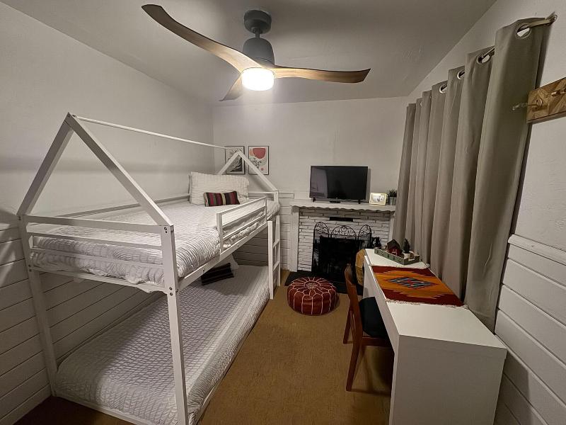 Three Pines Cabins Lodge image