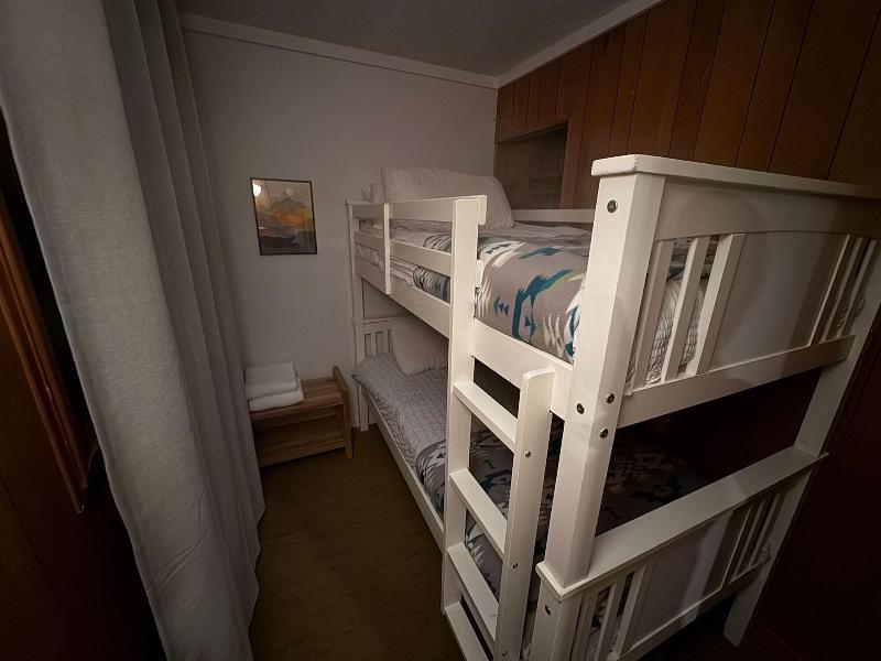 Three Pines Cabins Lodge image