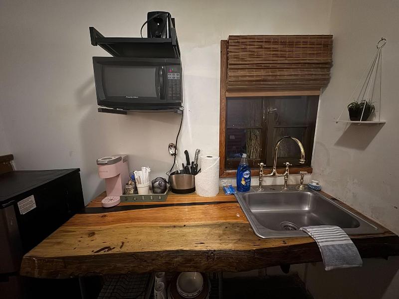 Three Pines Cabins Lodge image