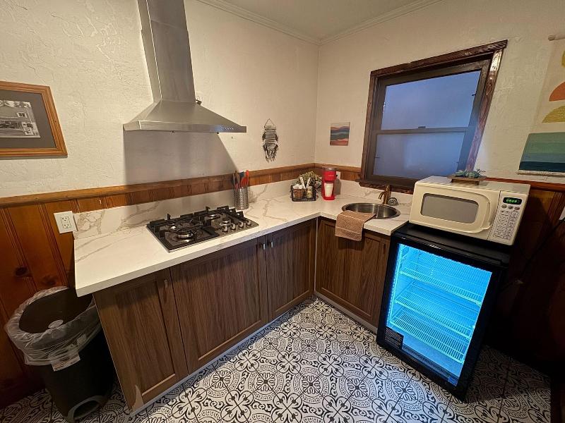 Three Pines Cabins Lodge image