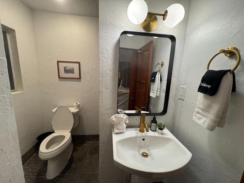 Three Pines Cabins Lodge image