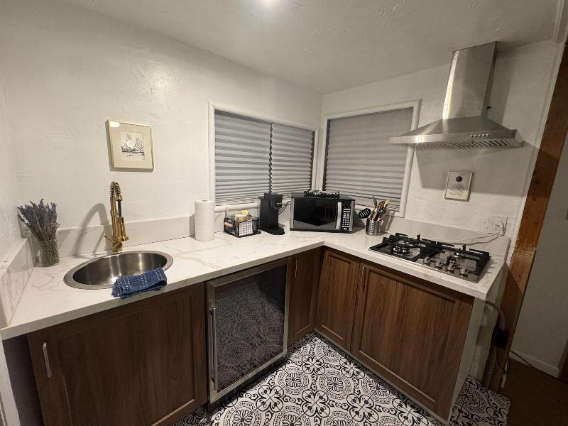 Three Pines Cabins Lodge image
