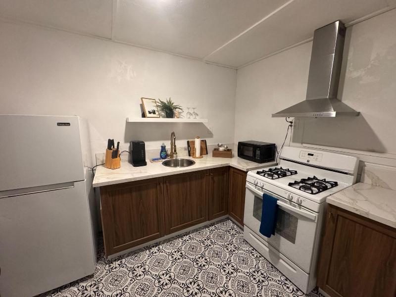 Three Pines Cabins Lodge image