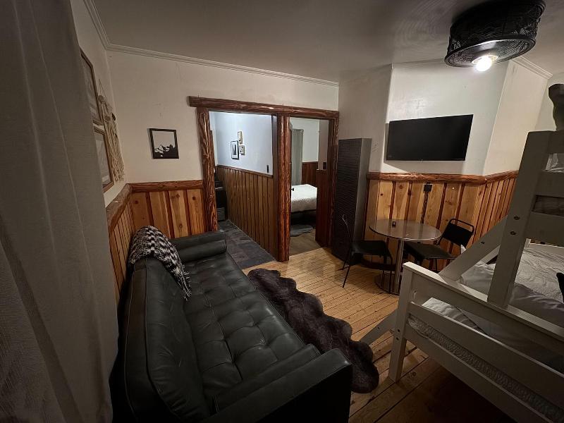 Three Pines Cabins Lodge image