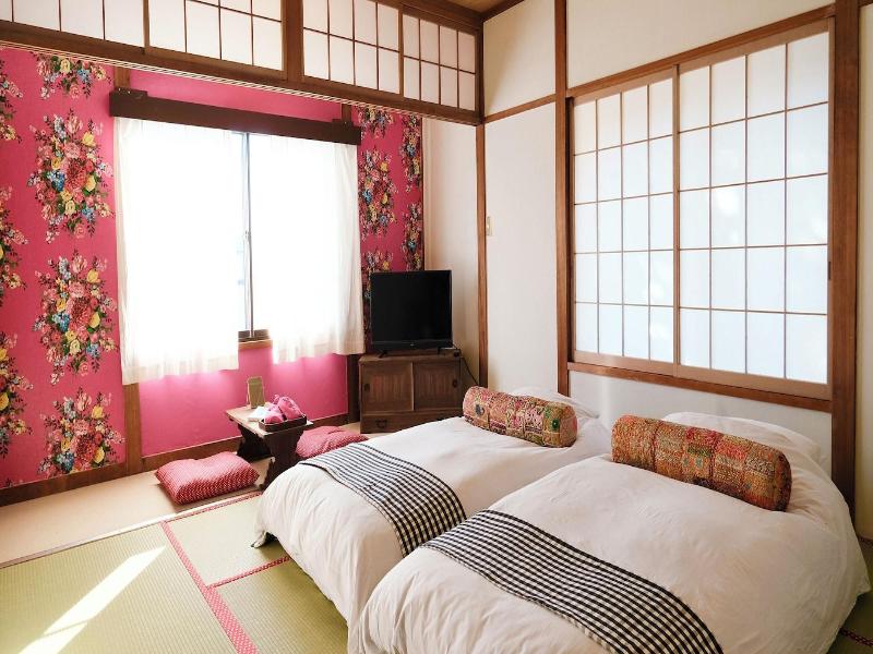 Guesthouse Hoaloha 4 Seasons image