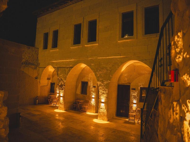 Daphne Cave Hotel