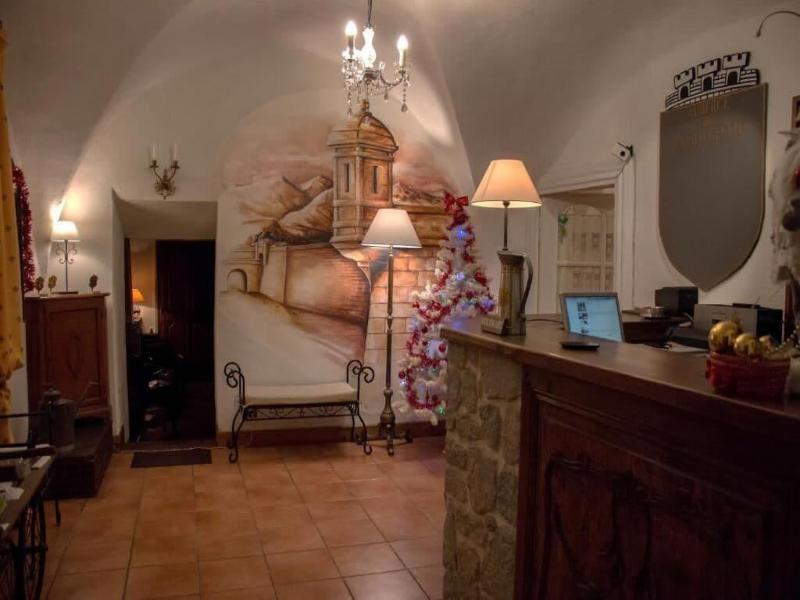 Auberge De L'echauguette image