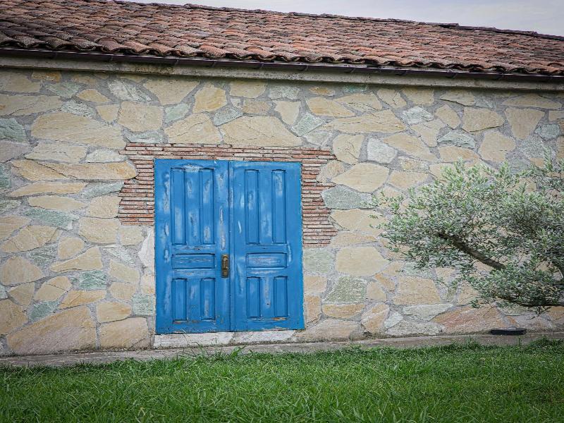Sazano Wine Cellar & Hotel — general view