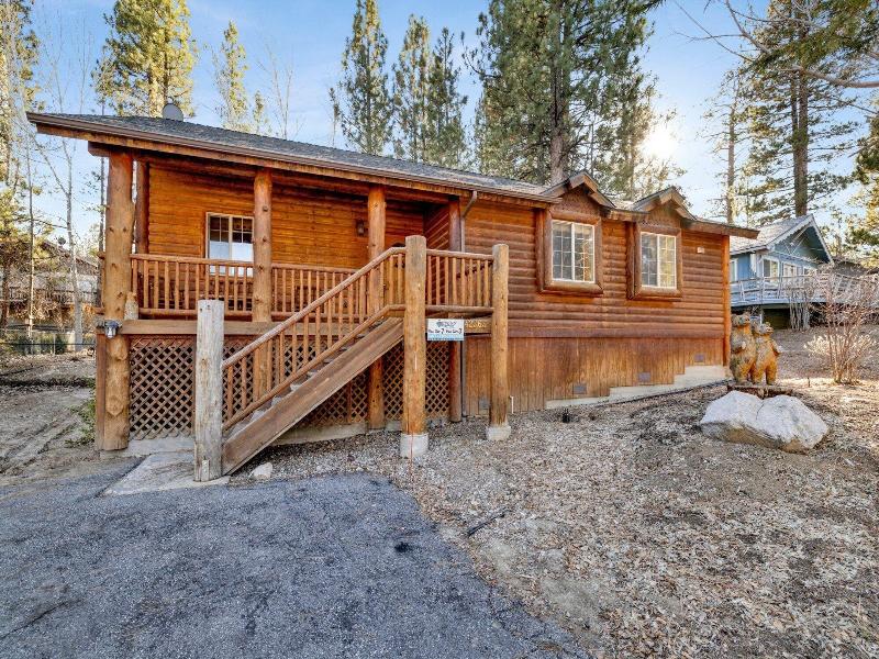 Little Cubs Cabin #1986