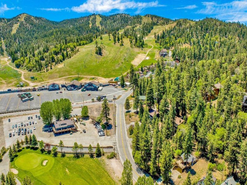 Club View Pines #2105 image