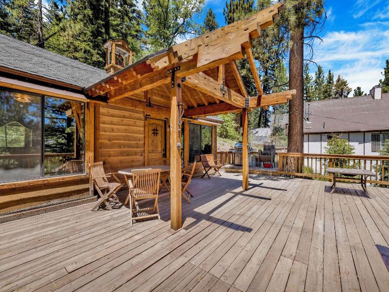 Club View Pines #2105 image