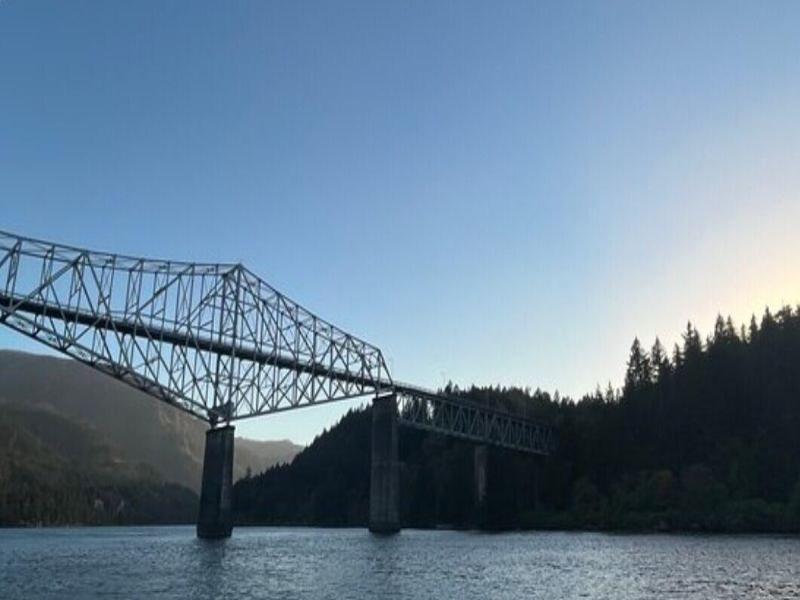 Bridge Of The Gods — general view