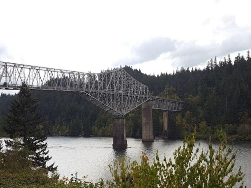 Bridge Of The Gods — general view