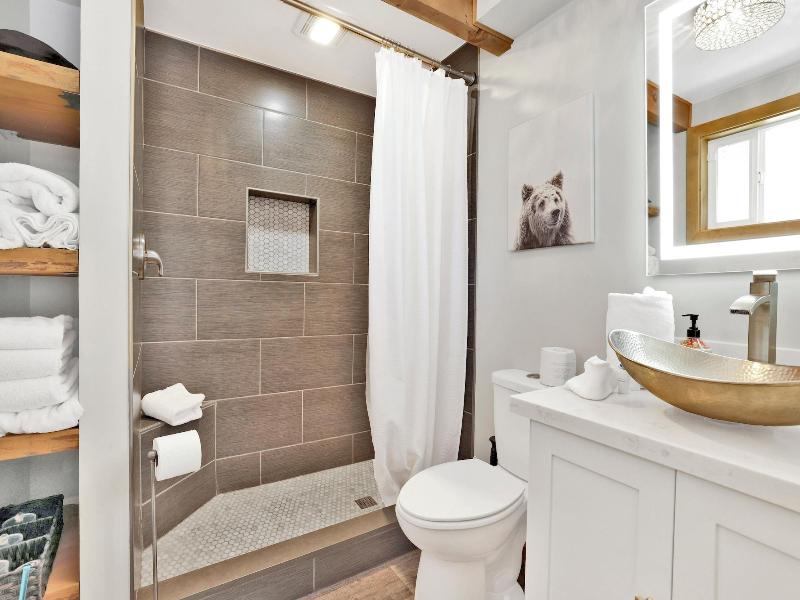 Big Bear Gambrel #2066 image