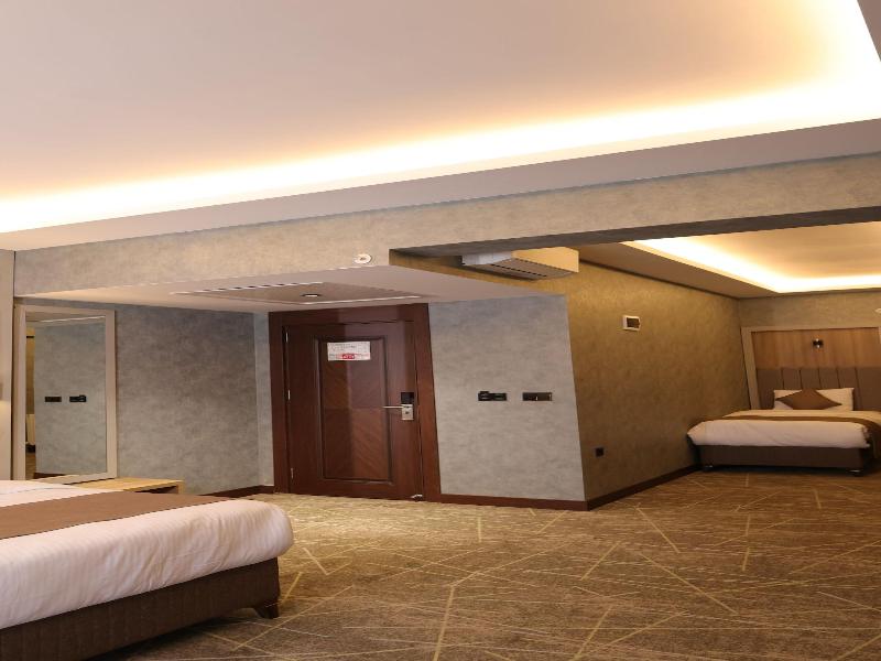 Mä°r Emä°r Hotel