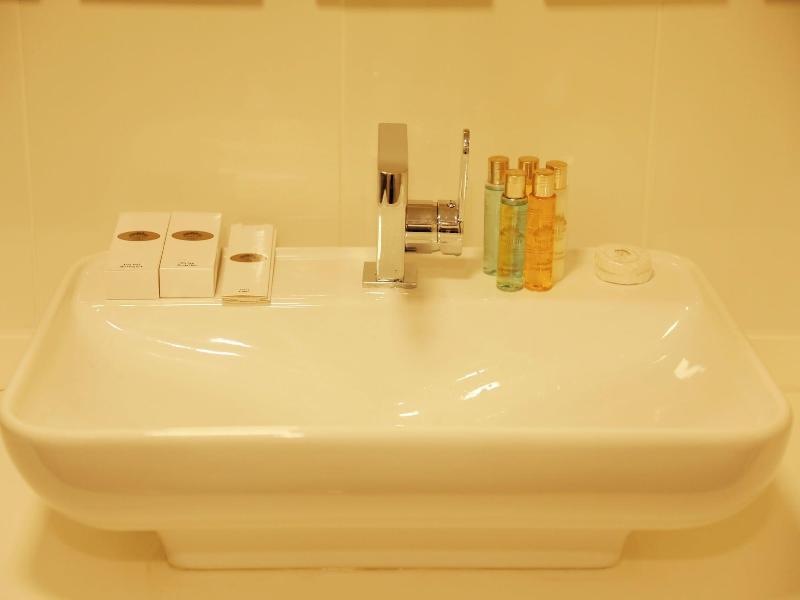 Van Life Hotel image