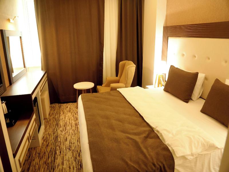 Van Life Hotel image