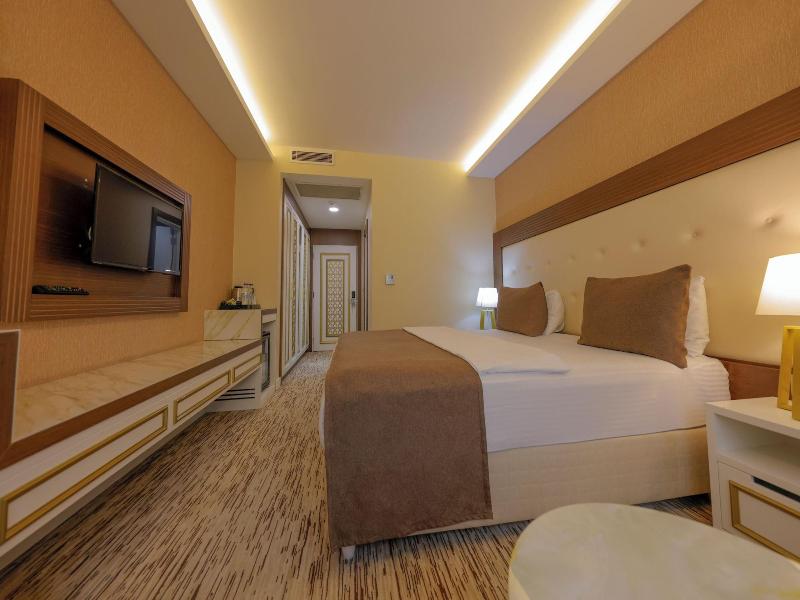 SUITE LUXURY CITY VIEW