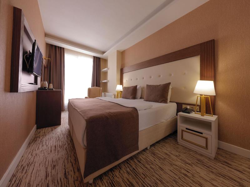 Van Life Hotel image