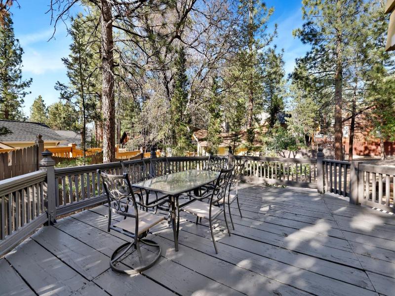 Bearfoot Lodge #2030 image