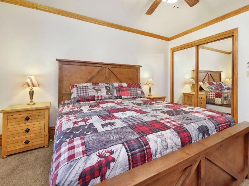 Bearfoot Lodge #2030 image