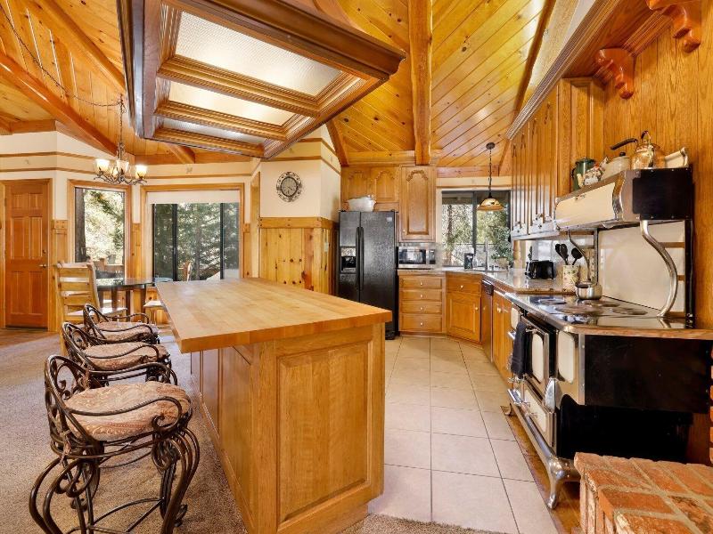 Bearfoot Lodge #2030 image