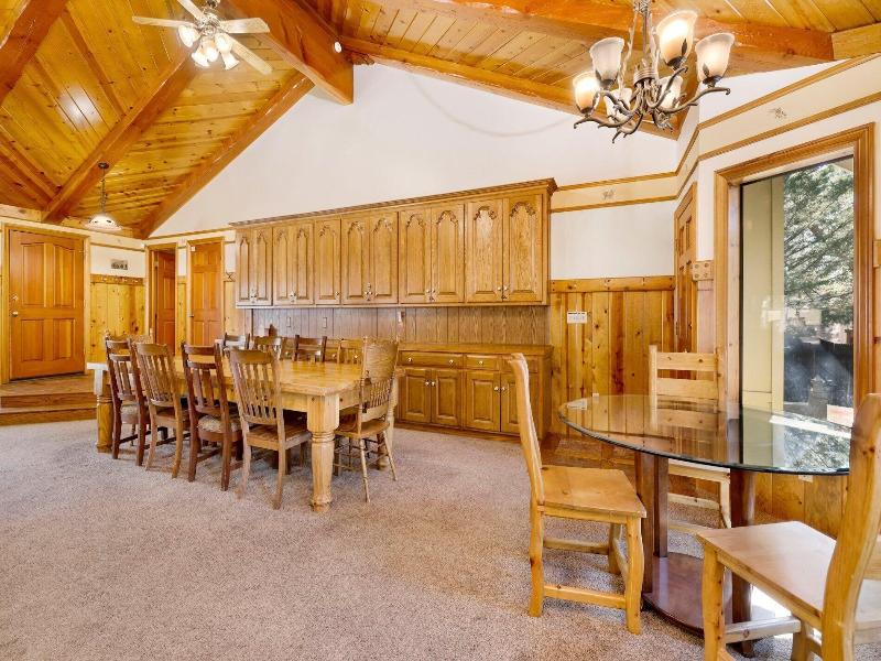 Bearfoot Lodge #2030 image