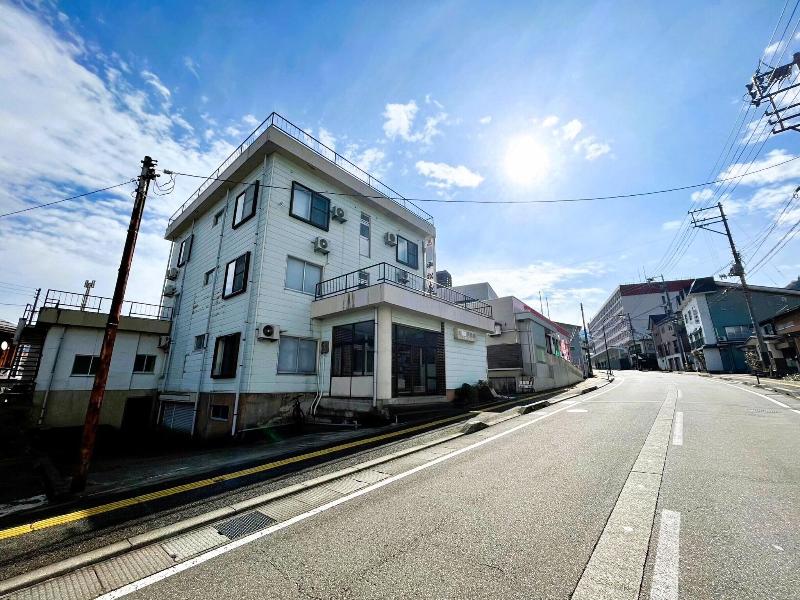 Yuzawa House image