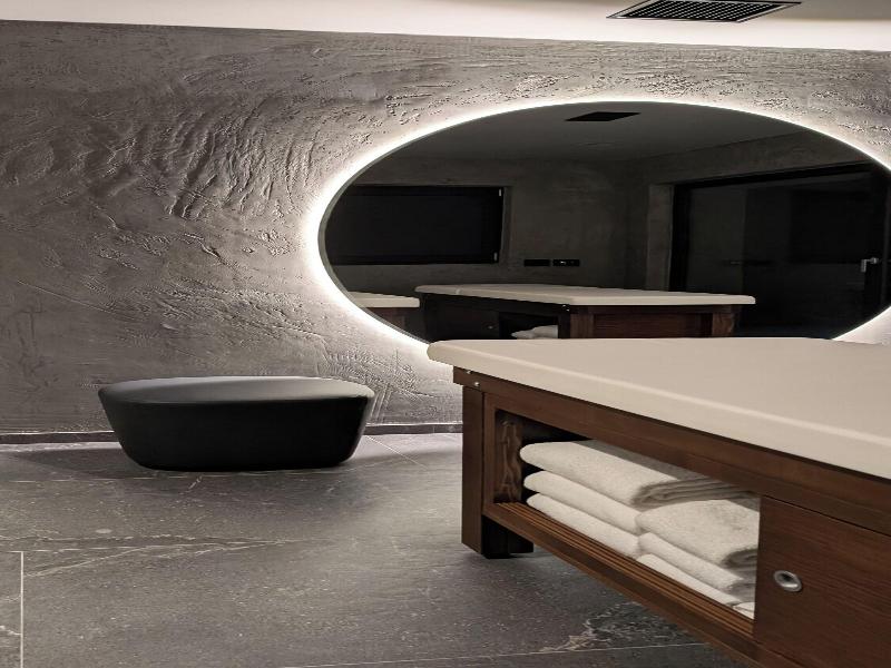 Mo.he Boutique Hotel image
