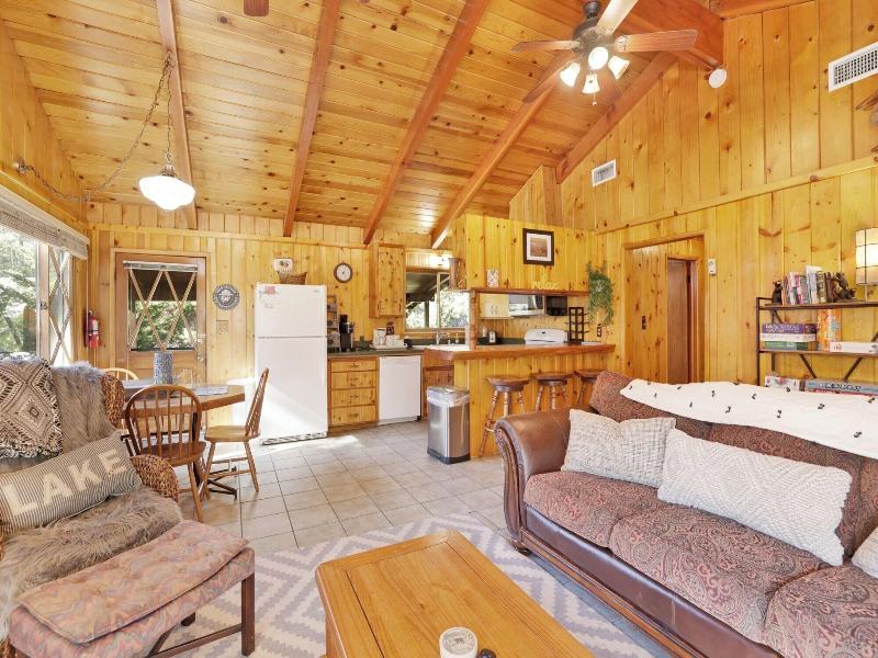 Sunny Bear Cabin #1970 image