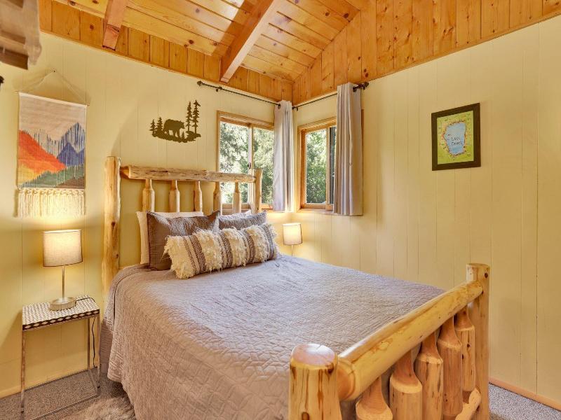 Sunny Bear Cabin #1970 image