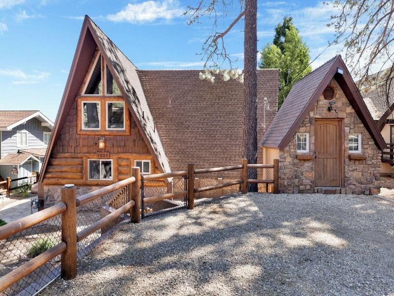 Big Bear Den #2152 image