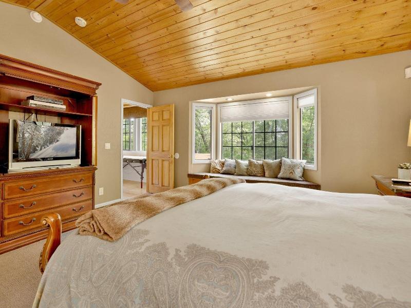 Knickerbocker Retreat #2321 image