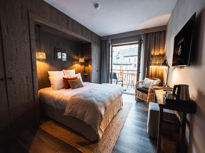 Hotel De La Roche image