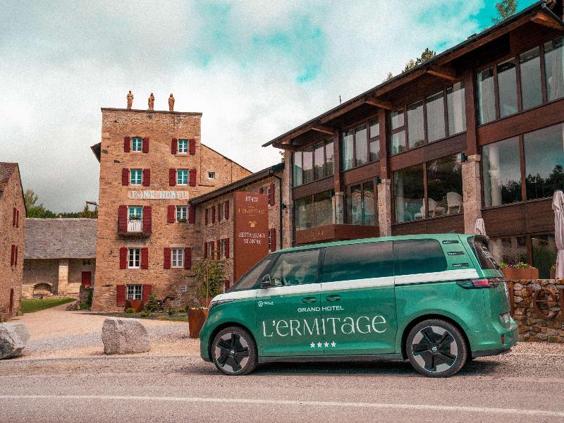 Grand Ht l'Ermitage Font-Romeu-Handwritten Collect image
