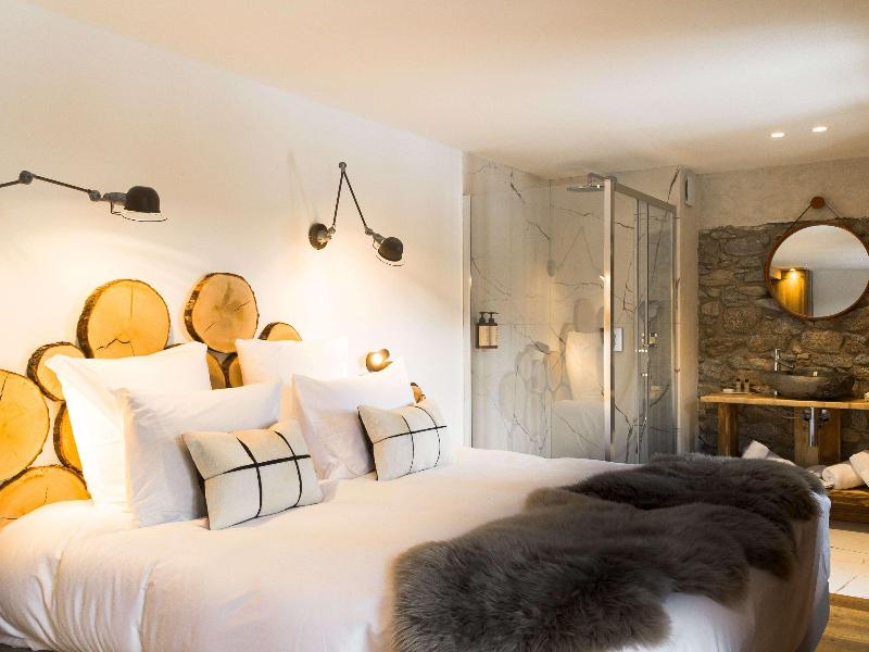 Grand Ht l'Ermitage Font-Romeu-Handwritten Collect image