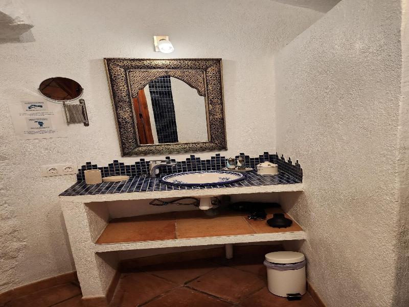 Cuevas Andalucia image
