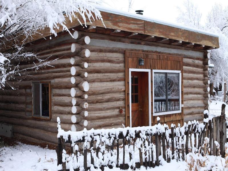 Taos Goji Farm & Eco-lodge Retreat
