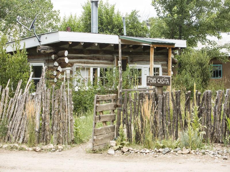Taos Goji Farm & Eco-lodge Retreat