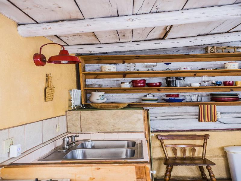 Cabin QUEEN SIZE BED