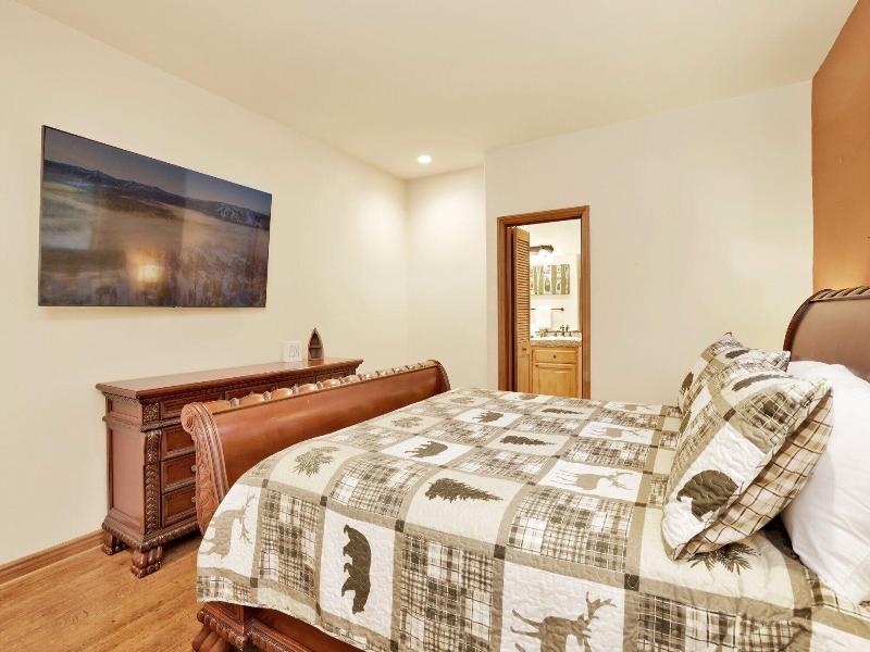 The Spa At Winterset #2282 image
