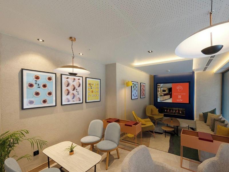 Noã©m Hotel