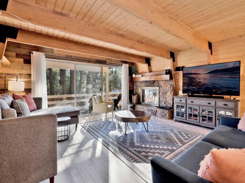Fox & Bears Retreat#2190 image
