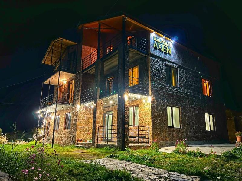 Hotel Axien Kazbegi — exterior view