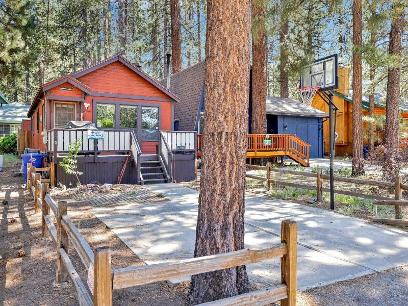Bearadise Cottage #2275 image